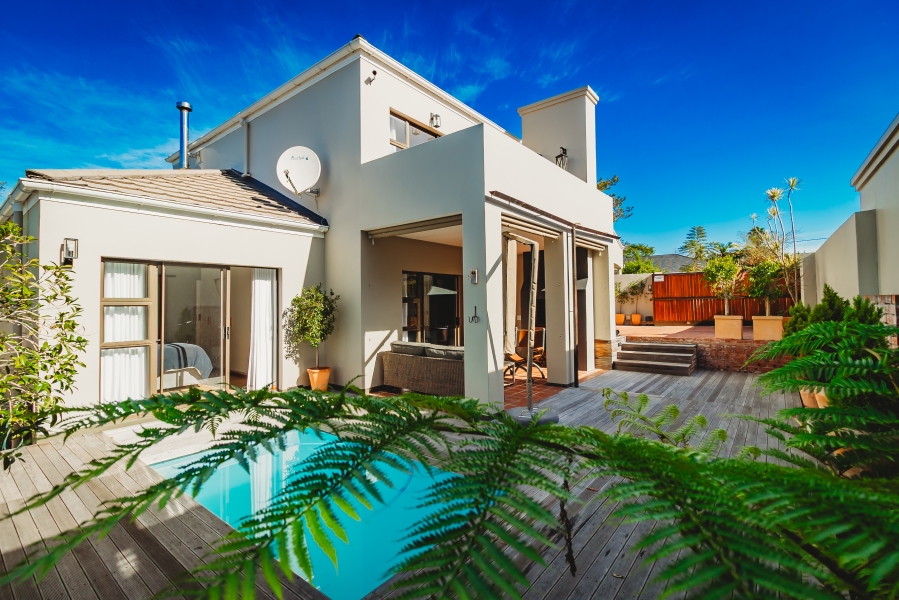 3 Bedroom Property for Sale in Fernridge Western Cape